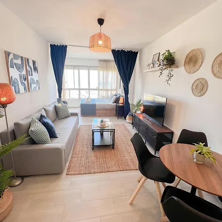 Apartment Cozy Aparment Sea Views La Torre